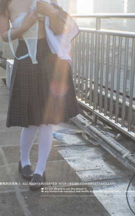 软软趴在床单上(铃木美咲)-私家车&天台jk制服_丽丝库