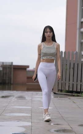 精选街拍作品 NO.1417 一始街拍作品 远方来的小姐姐 第一季 part1_丽丝库