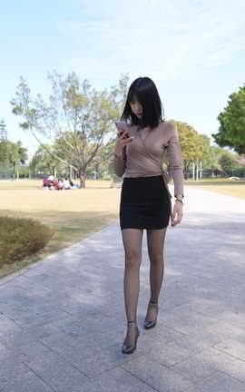 精选街拍作品 NO.0243 黑丝包臀裙美女 part4_丽丝库