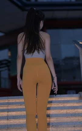 精选街拍作品 NO.1461 一始街拍作品 黄色瑜伽裤小妹 part8_丽丝库