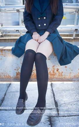 软软趴在床单上(铃木美咲)-天台_丽丝库