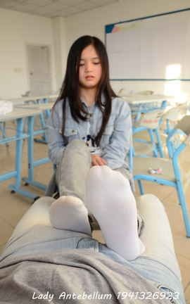 站前女神 恋足美腿棉袜女神级摄影套图 076