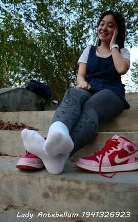 站前女神 恋足美腿棉袜女神级摄影套图 095