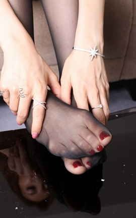 无忌影社WuJi No.089 2018.06月6套众筹作品 模特6 珍珍