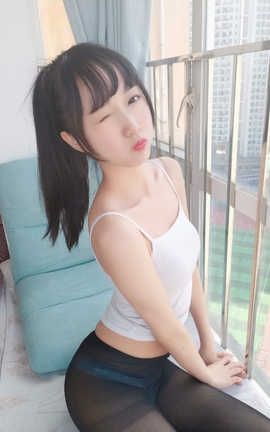 木绵绵OwO-VOL.030 背心黑丝居家写真_丽丝库