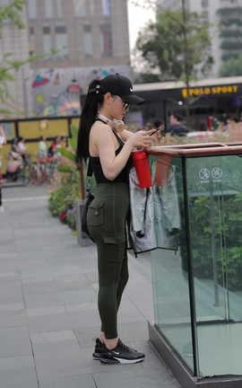 精选街拍作品 NO.1405 女神中的标杆一般人HOLD不住_丽丝库