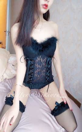 草莓味的软糖呀-第4套写真_丽丝库