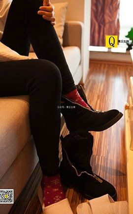 青丘女神写真 2017.12.24 秋秋 居家棉袜过圣诞
