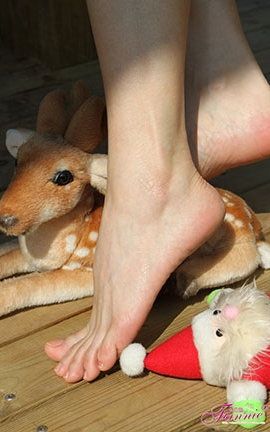 芬妮玉足Fannie No.009