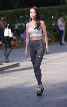 精选街拍作品 NO.0190 紧身瑜伽裤 part1_丽丝库