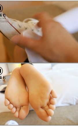 誉铭传媒 袜足摄影  一名-白丝美足tk[720X404][12分31秒]_丽丝库