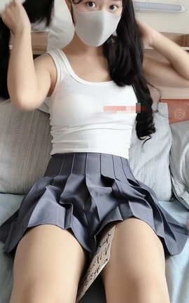 仙仙小草莓大尺度定制视频合集_丽丝库