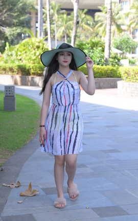 精选街拍作品 NO.0189 孤单的心事 part1_丽丝库