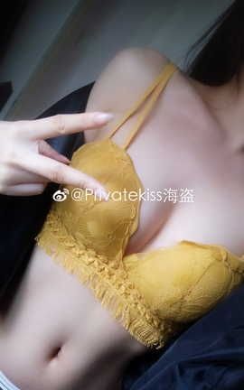 Privatekiss海盗 公交车上露出&复习_丽丝库