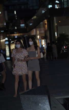 精选街拍作品 NO.1137 高腰半身臀裙瘦身美女_丽丝库