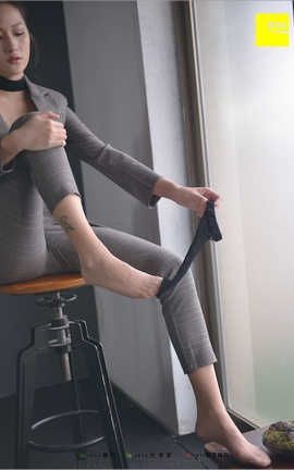 异思趣向IESS 丝足便当  2018.06.20  No.241：《短网袜、长裤与职场》潇潇_丽丝库