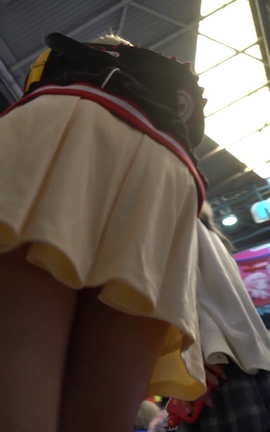 樱之舞抄底CD-YM133 金发白内 吊带粉内V7[1080X1920 1分26秒]_丽丝库