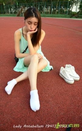 高校妹子丝足写真-棉袜茉茉