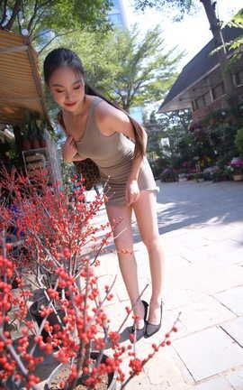 精选街拍作品 NO.0429 魂魂街拍作品 灰色包臀短裙美腿美女 part3_丽丝库