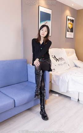 袜啵啵BoBoSocks NO.072 小甜豆-两双长靴厚黑丝厚肉丝_丽丝库