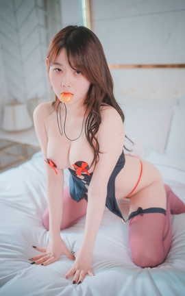 韩国写真杂志DJAWA Christmas Special 2020_丽丝库