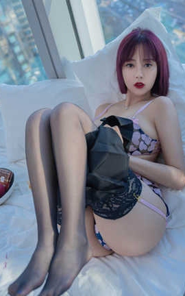 果儿Victoria 粉色内衣吊带袜_丽丝库