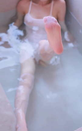 韩国写真Patreon 044 leeesovely 李素英 2023四月刊 04V8[1080X1920 1分17秒]_丽丝库