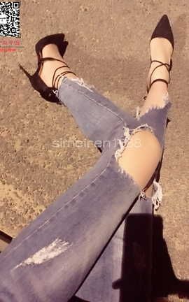 丝月神-2017.07.29细带牛仔裤肉路灯下夜拍