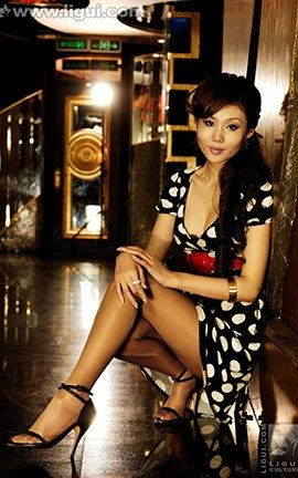 丽柜LiGui写真 2009.02.04 星级酒店的性感丝袜女皇 模特 姚金金