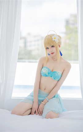 封疆疆-阿尔托莉雅潘德拉贡 泳装