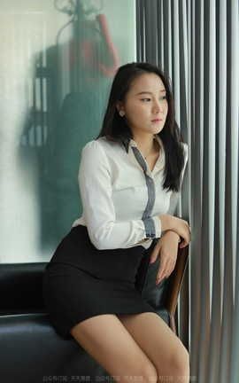 异思趣向IESS 2022.02.06 丝享家997：姗姗《完美女秘书》_丽丝库