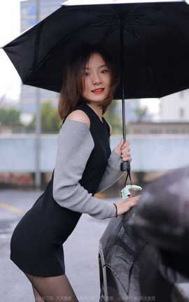 异思趣向IESS 2022.04.06 丝享家1051：小六《雨中的嘿丝》_丽丝库