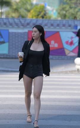 精选街拍作品 NO.0245 雨一样的你热裤版 part3_丽丝库