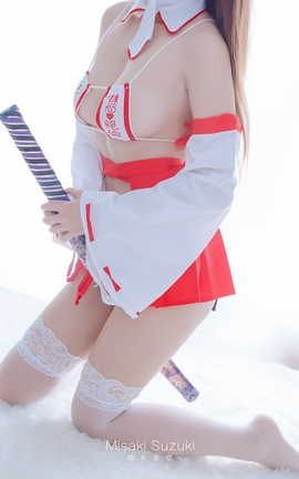 软软趴在床单上(铃木美咲)-初心巫女_丽丝库