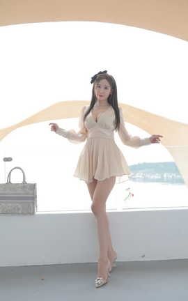 精选街拍作品 NO.0376 凯恩旅拍摄影作品 第三篇 性感深V泡泡长袖百褶裙 part3_丽丝库