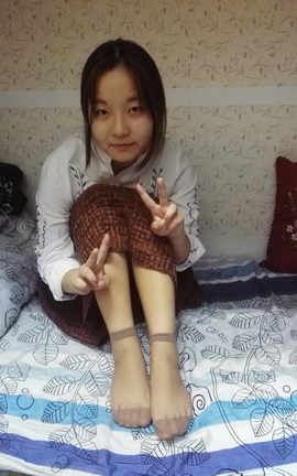 蕾蕾短丝套图-吴梦瑶_丽丝库