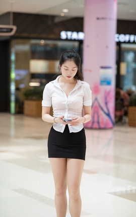 精选街拍作品 NO.0356 牛男街拍 搭讪清秀可人的亮丝小姐姐 part2_丽丝库