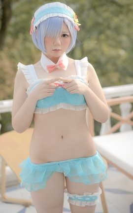 Nikumikyo(きょう肉肉) vol.20 屋外プールにいるレムちゃん（動画入り）_丽丝库