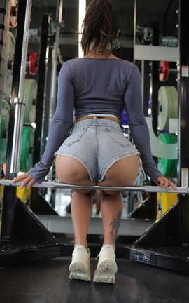 精选街拍作品 NO.0417 运动型热牛美女 part2_丽丝库