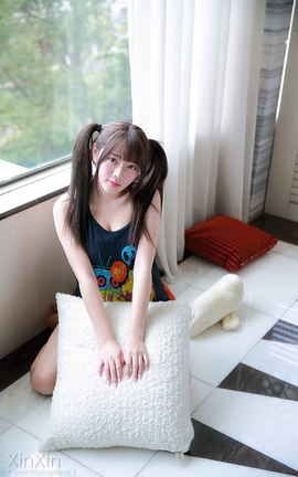 台湾美女欣欣 湖山外拍