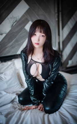 Bambi BLUECAKE Black Mist Mesh Stocking_丽丝库