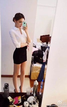 黑丝皮裤高颜值女神 D丁瑶Y图集