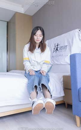 袜啵啵BoBoSocks NO.080 小甜豆-帆布鞋白棉袜肉丝（花絮版）_丽丝库