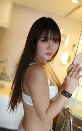 美女模特扬扬内衣私拍1