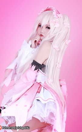 Potato Godzilla Sakura Miku_丽丝库