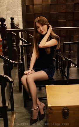 异思趣向IESS 2021.09.24 丝享家 928：婉苹《迷人黑色旗袍》_丽丝库