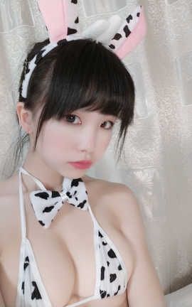 水淼aqua-乳牛服自拍_丽丝库