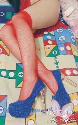迷丝兔大尺度丝袜写真 No.093 红色小晚礼（上）