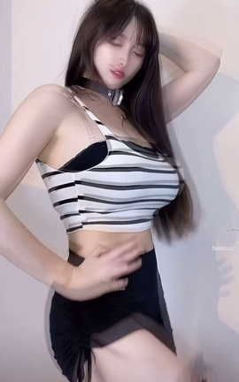 微博网红 小九九micokey微密圈 part15_V14[888X1564][2分9秒]_丽丝库