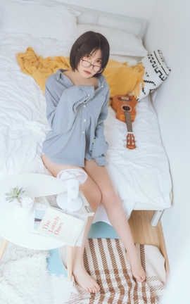 逐月Su-VOL.014 蓝色衬衫发布_丽丝库